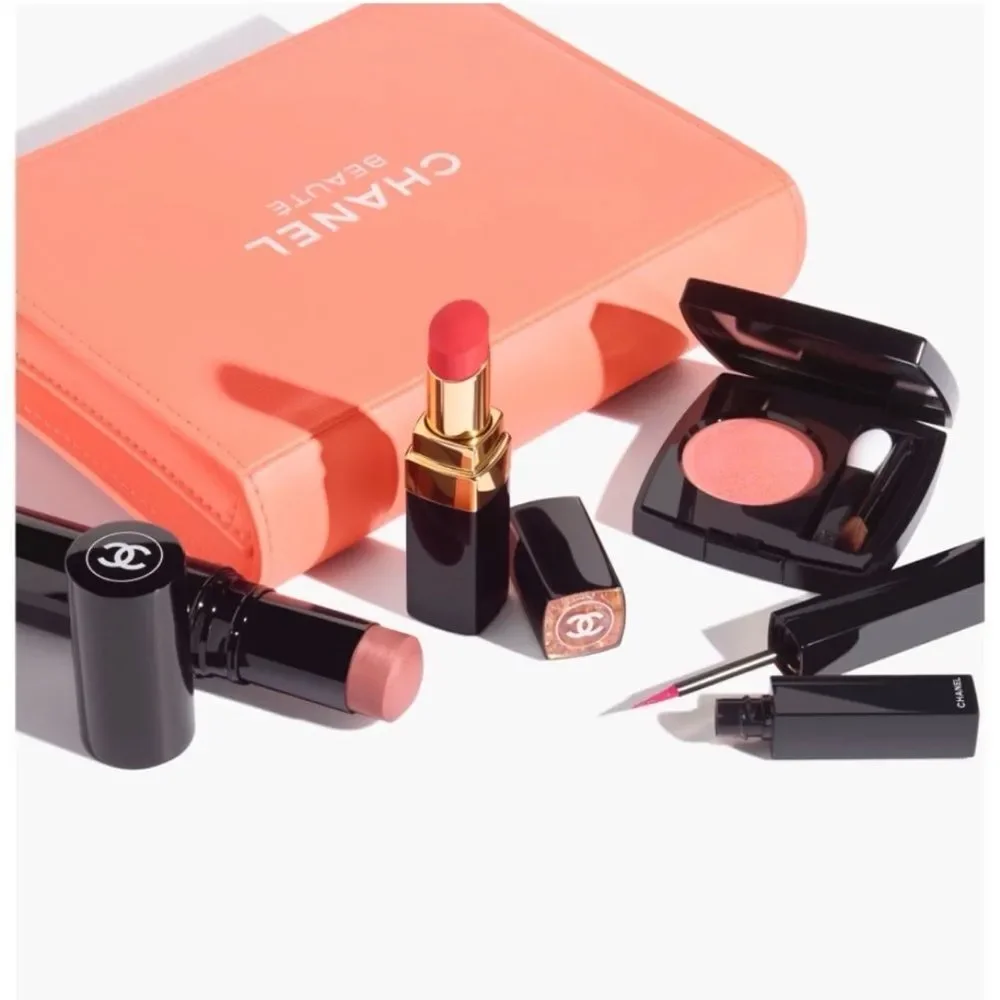 CHANEL LIMITED EDITION FROM THE NATURE GATEAWAY LE LINER DE CHANEL HEART BEAT